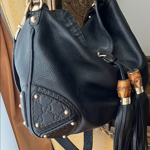 Gucci Black Hobo Bag with Gold Hardware - Picture 4 of 16
